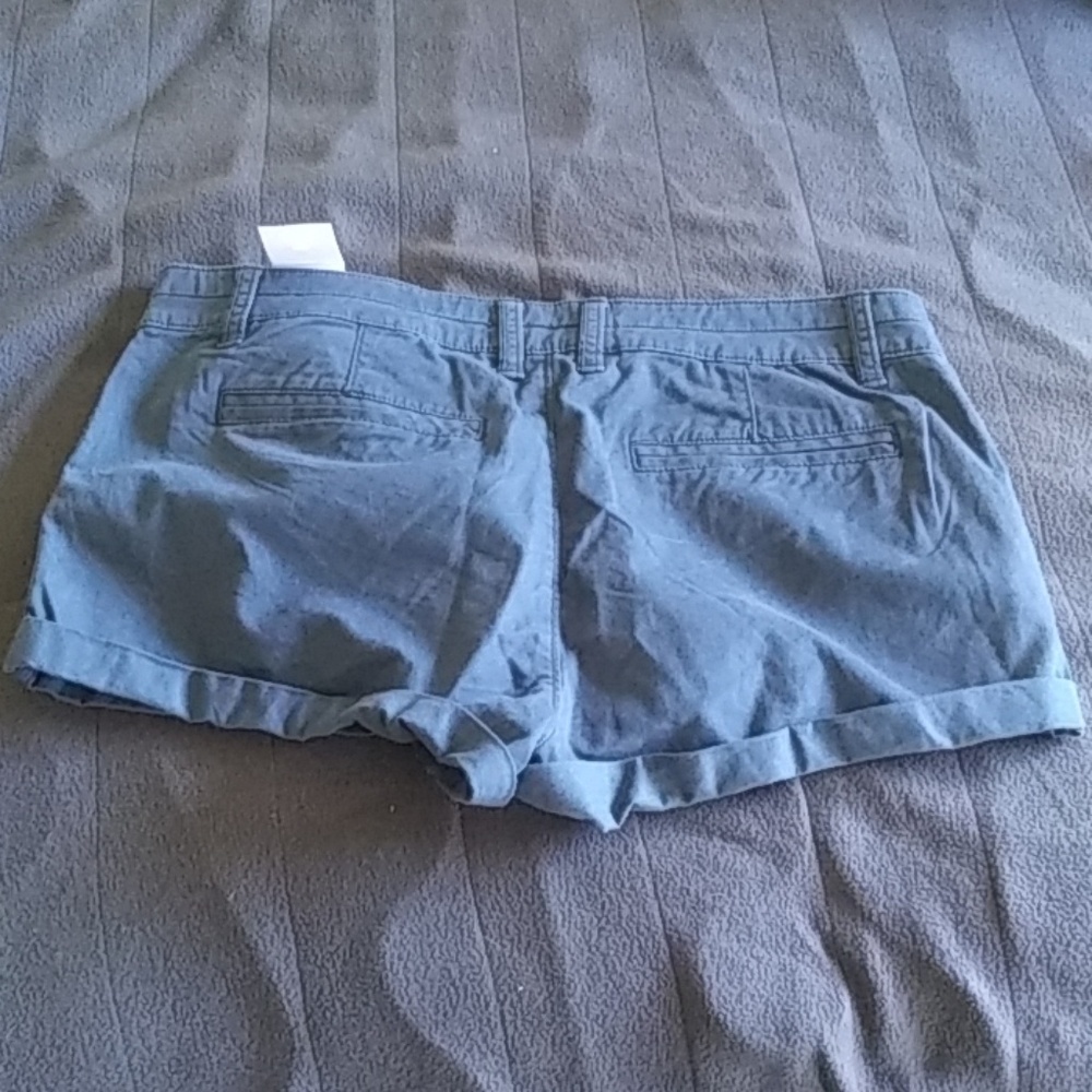 short - Picture 2 of 2
